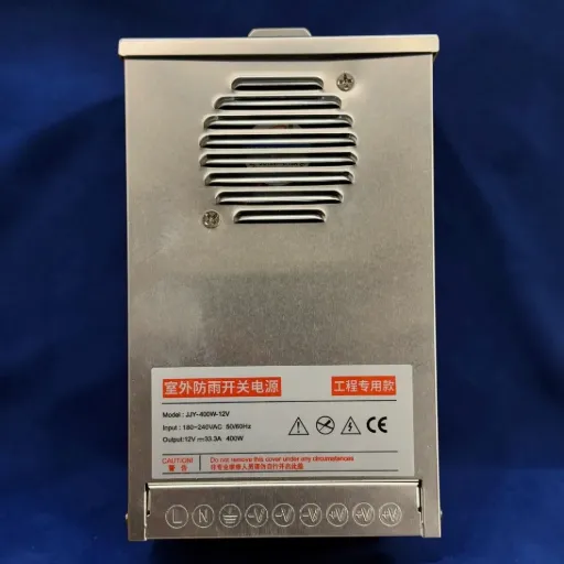 [Model : JJY-400W-12V
室外防雨开关电源 工程专用款
Input: 180~240VAC 50/60Hz
Output:12V=.33.3A 400W
CAUTION! 蝥告
Do not remove this cover under any circumstances 非专业维修人员请勿自行开启此盖
CE] Power Supply — 400W, 12V, Large