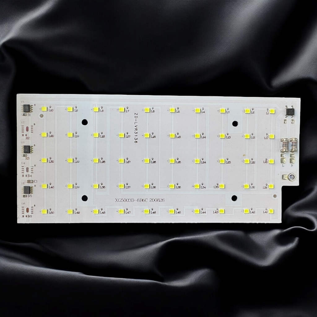 بورده 50 وات علي التيار 185x 83 ابيض