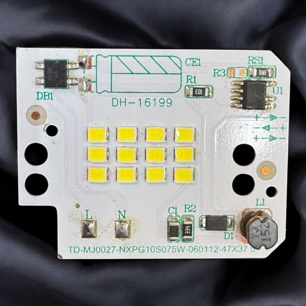 LED Board (Mains) — 7.5W, 47x37mm, Cool White