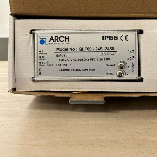 [ARCH ELECTRONICS CORP.
Model No : QLF60 - 24S 2450 LED Power
INPUT : 100-277 VAC 50/60Hz PFC 1.2A 75W
OUTPUT : +24VDC / 2.45A 60W max
ІР66 СE] درايفر 60 وات- وتربروف 2450 مللي امبير ARCH