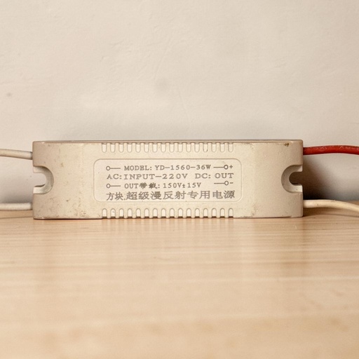 [MODEL: YD-1560-36W
AC: INPUT-220V
OUT带載：150V+15V
.超级漫反射专用电源]] LED Driver (Plastic Case) — 36W, 240mA