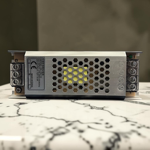 [LED DRIVER
MODEL: DS-100-12
AC INPUT: 176-264V 50/60Hz
DC OUTPUT: 12V 8.5A
CE MADE IN CHINA] باور سبلاي 12 فولت 100 وات خليه نحل