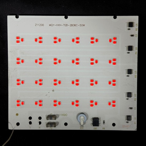 [Z11200 MQY-HXH-TGD-2B36C-50W] بورده 50 وات علي التيار 132X117 احمر